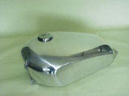 Réservoir de carburant pour W650