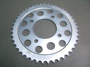 Couronne de transmission 45T pour CB 750