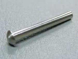 Clip de fixation du bouchon de réservoir CB750