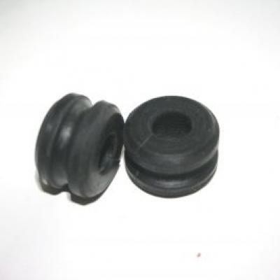 Silent-bloc de réservoir avant 500H1