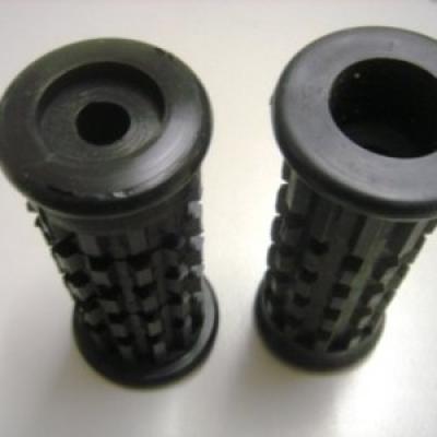 Set de caoutchoucs de cales-pieds avants 750H2